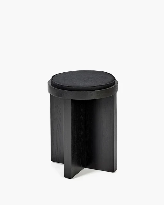 Tabouret noir avec coussin noir Tabu