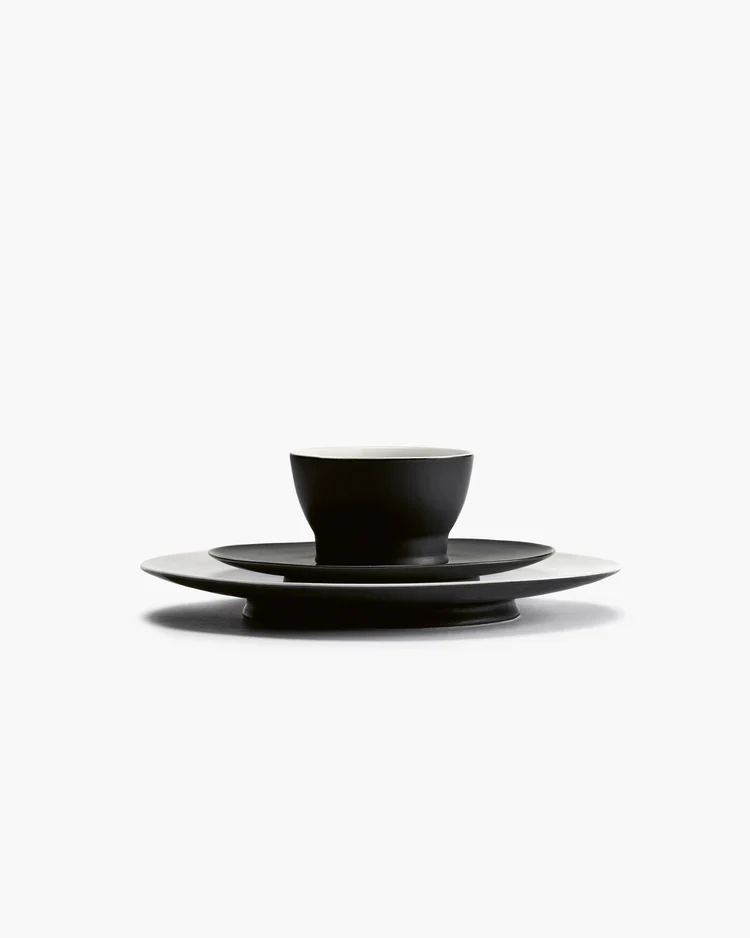 Assiette à petit-déjeuner noir Ra