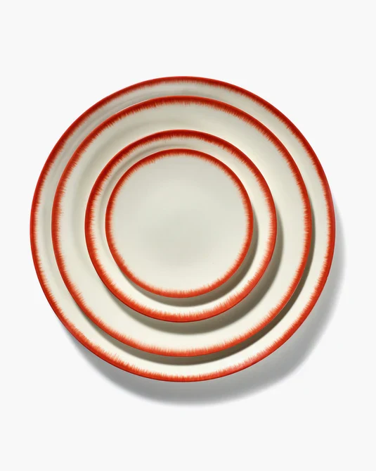 Assiette à entrée blanc/rouge variation 2 Dé