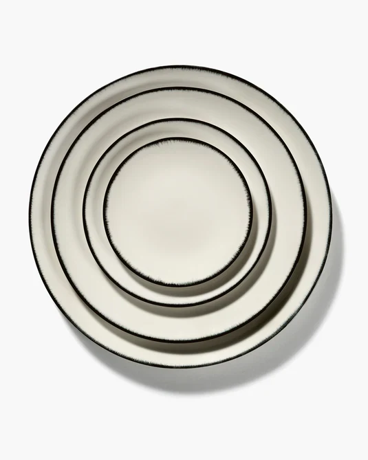 Assiette à entrée blanc/noir variation 1 Dé