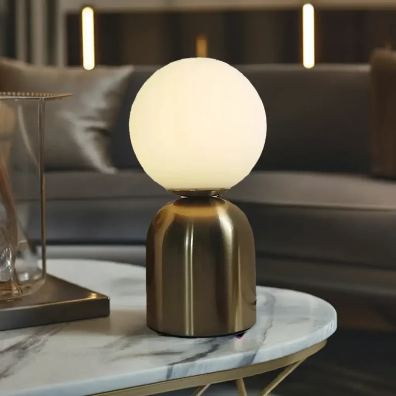 Lampe à poser laiton Nordic