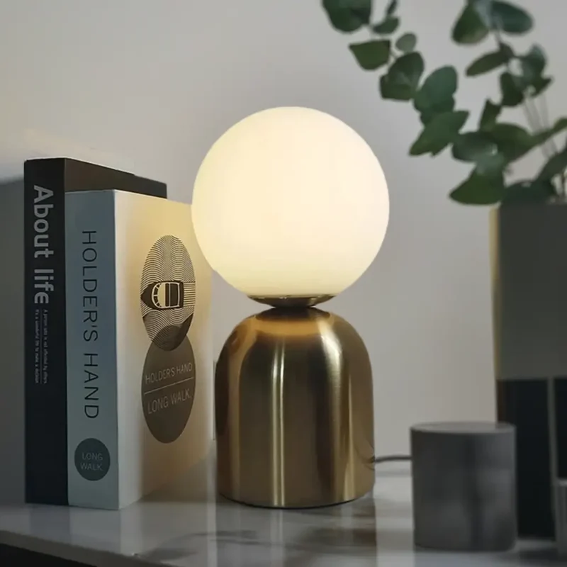 Lampe à poser laiton Nordic
