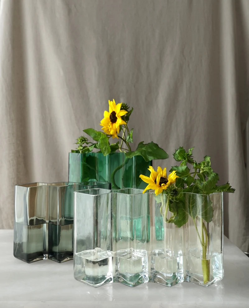Vase Row Three vert