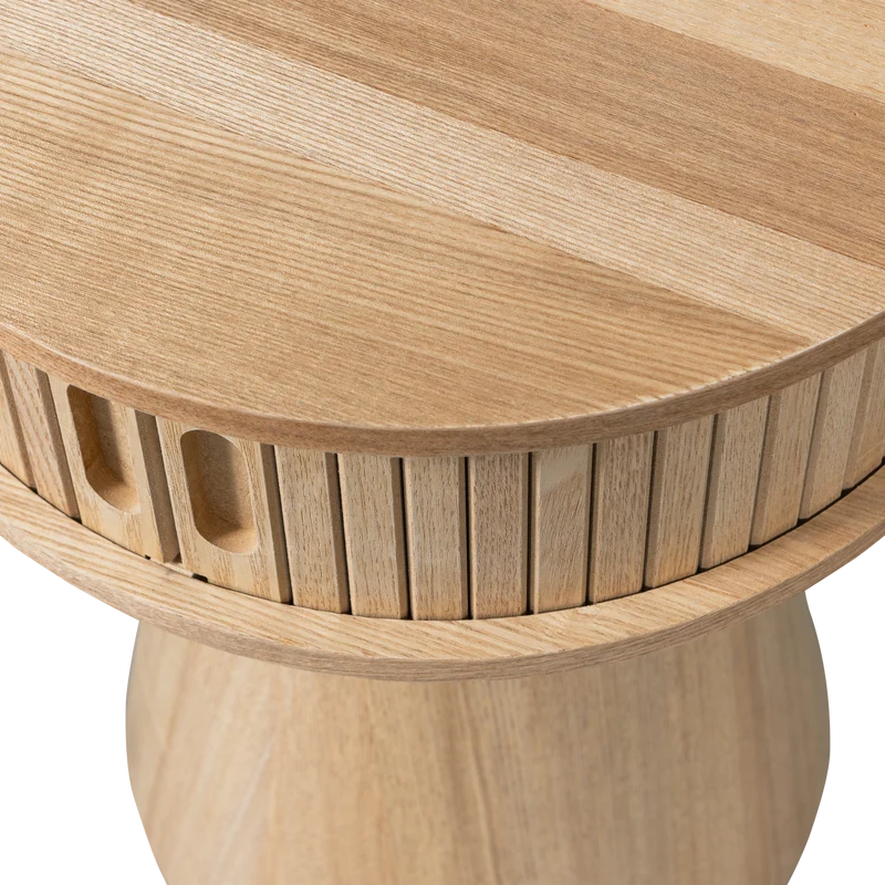 Karri nachtkastje rond hout naturel