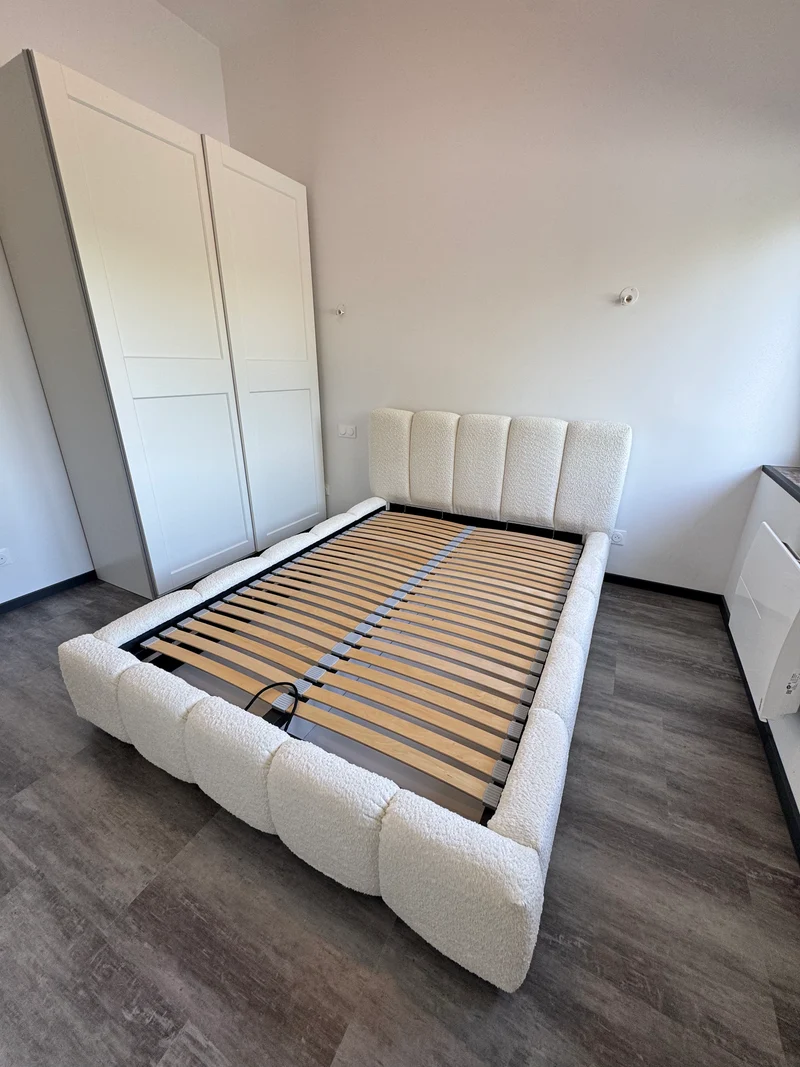 Lit Coffre avec Tête de Lit NUBIA - 140 à 180 cm
