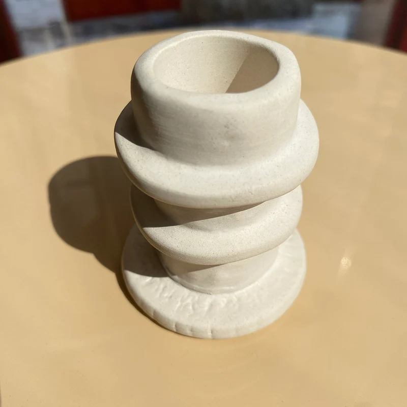BOUGEOIR EN GRÈS BLANC
